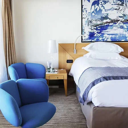 Sofitel Le Miramar Thalassa 비아히쯔