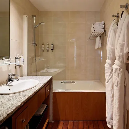 Sofitel Le Miramar Thalassa 호텔 비아히쯔