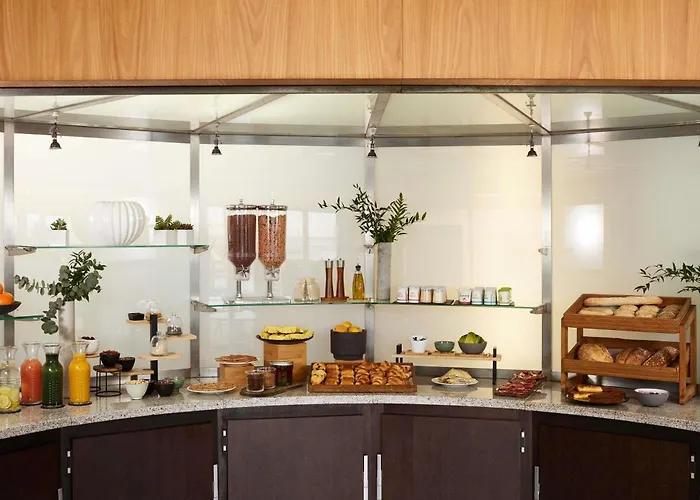 Ξενοδοχείο Sofitel Le Miramar Thalassa 5*