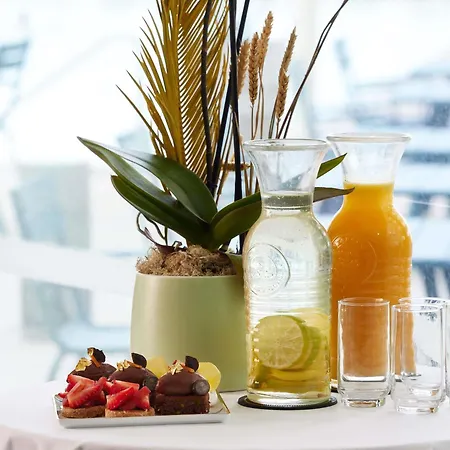 索菲特币艾日兹米拉玛尔塔拉斯酒店 5* 比亚里茨